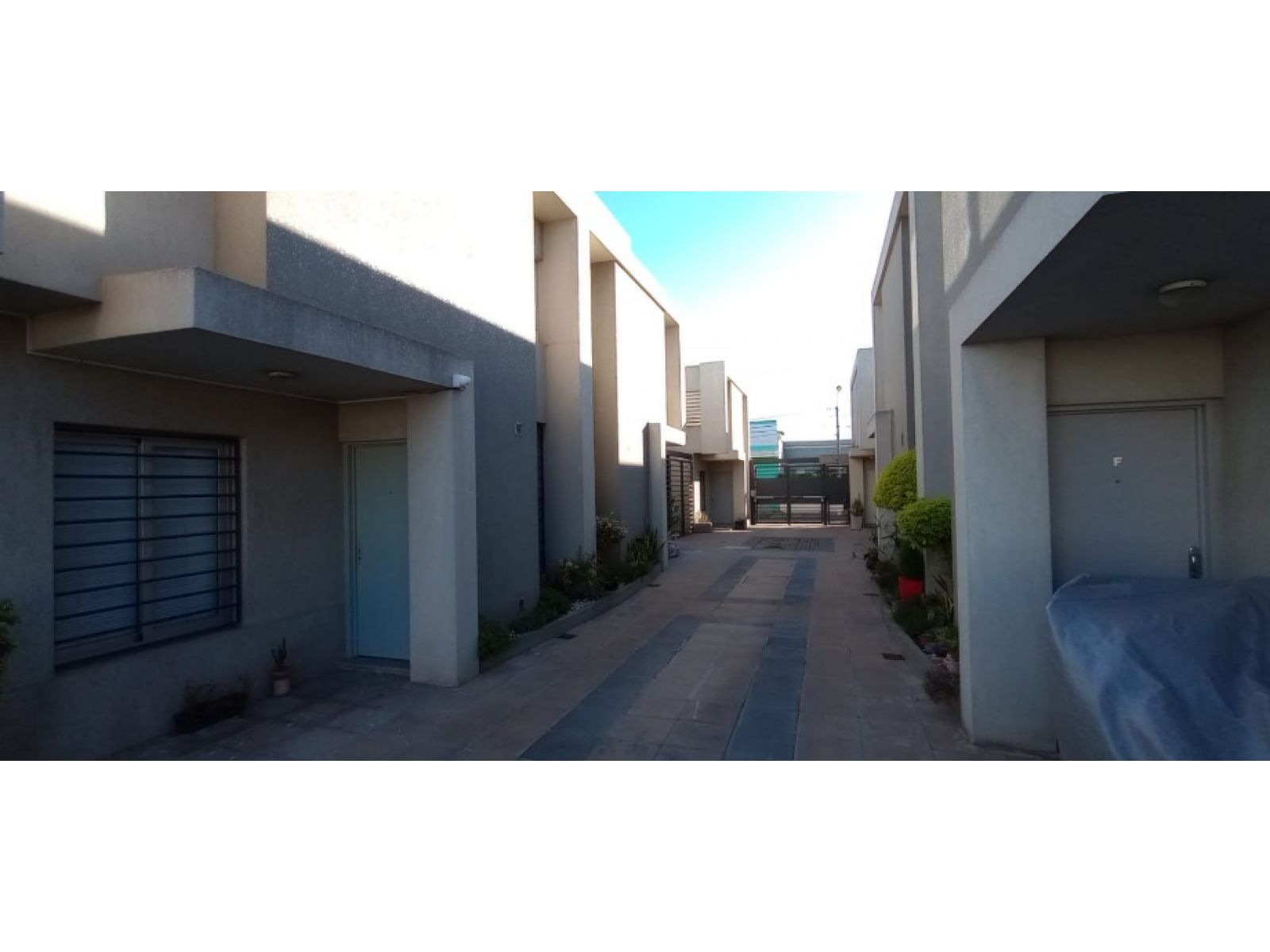 Venta Duplex de 3 ambientes con cochera