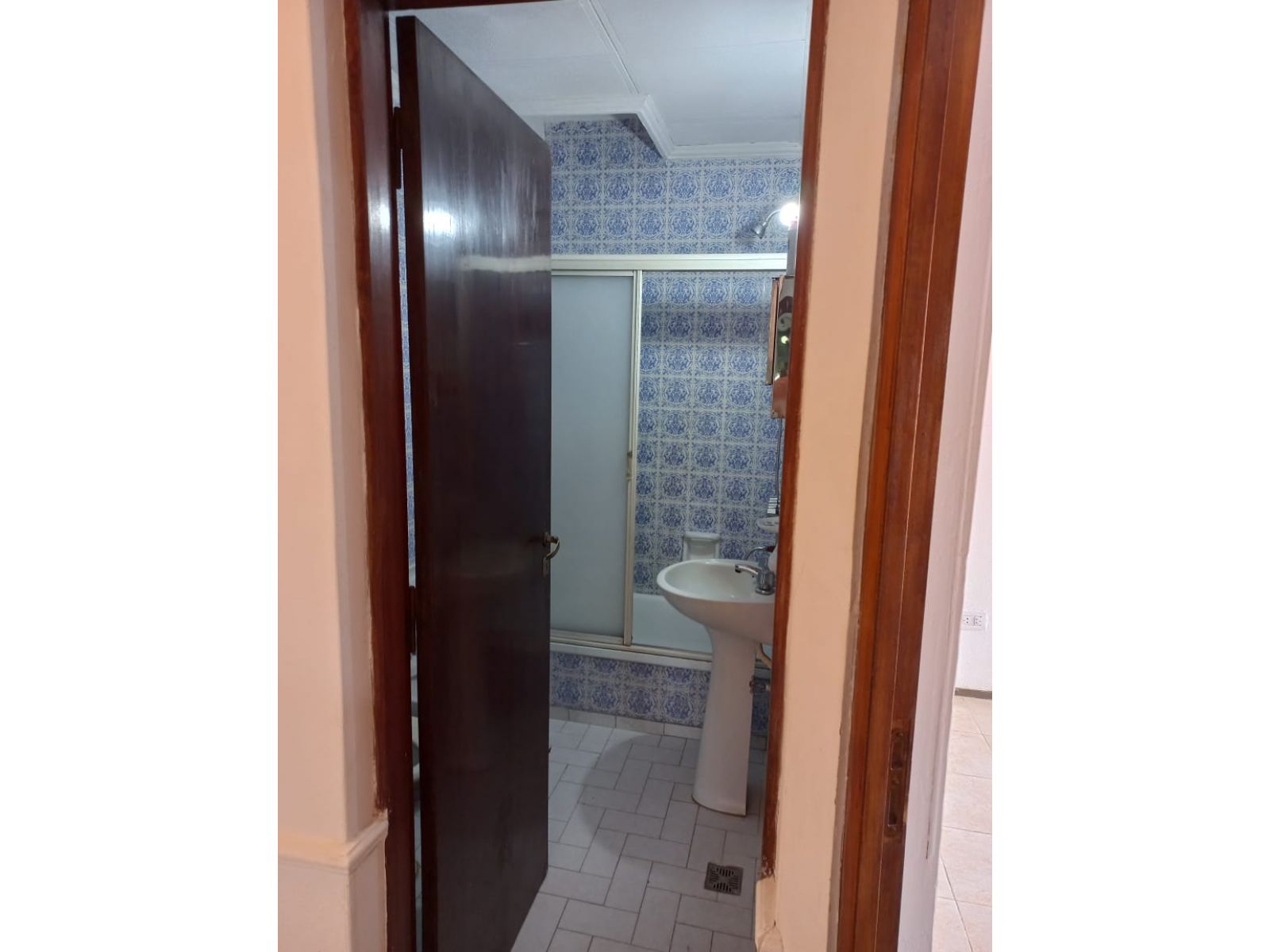 Casa de 1 dormitorio con cochera en PB. Maciel 251