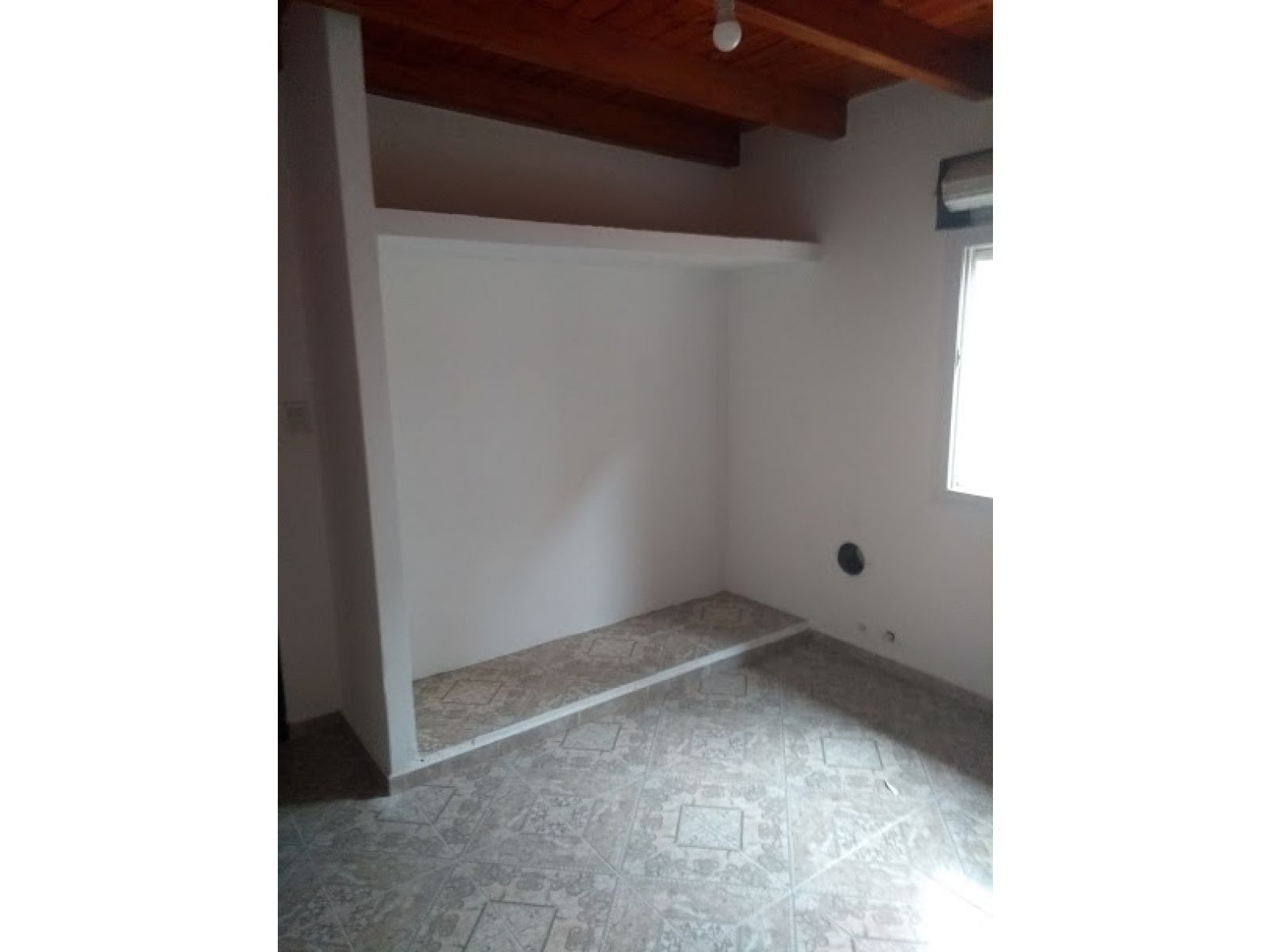 RES. VELEZ SARSFIELD - 2 CASAS DE 2 Y 3 DORM CON COCHERA. IDEAL INVERSOR