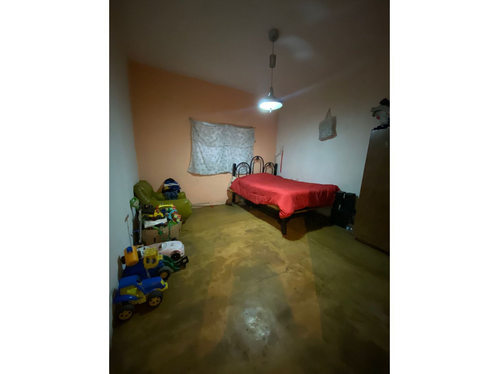 VENDE CASA EN MUGUETA